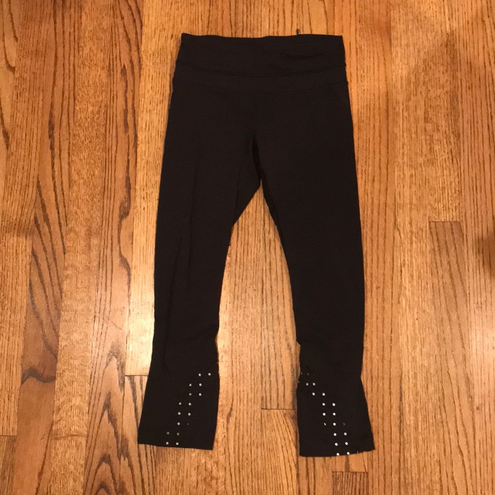 Lululemon crops